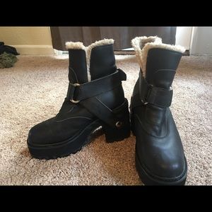 Rare UNIF fur platform boots